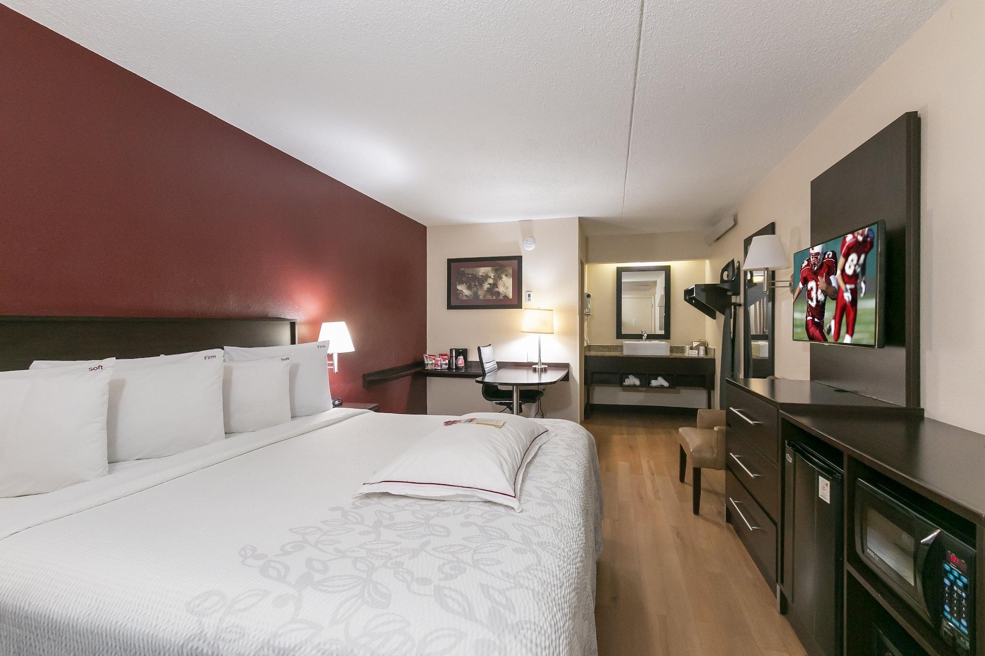 Red Roof Inn Plus+ West Springfield Dış mekan fotoğraf