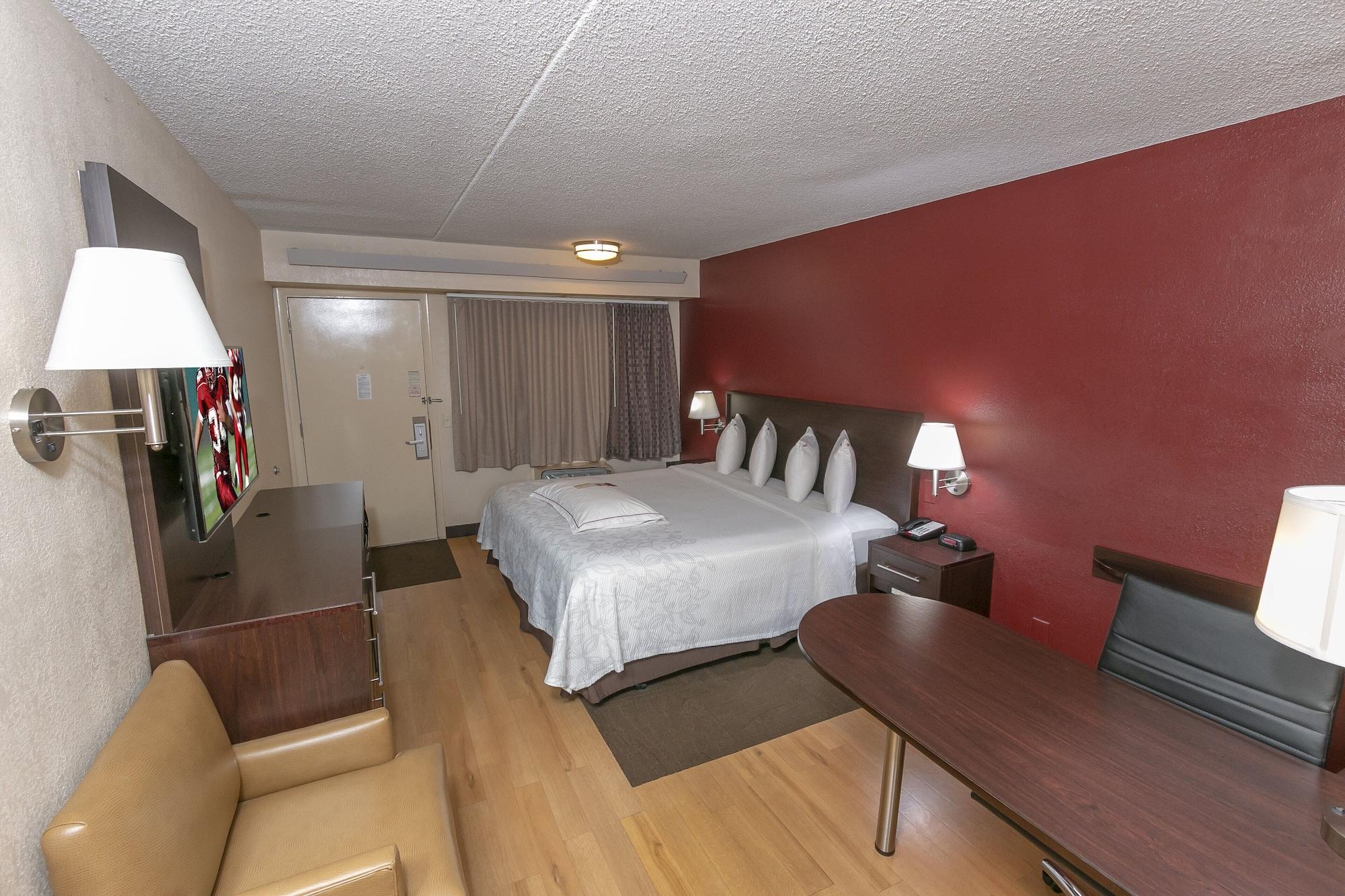 Red Roof Inn Plus+ West Springfield Dış mekan fotoğraf