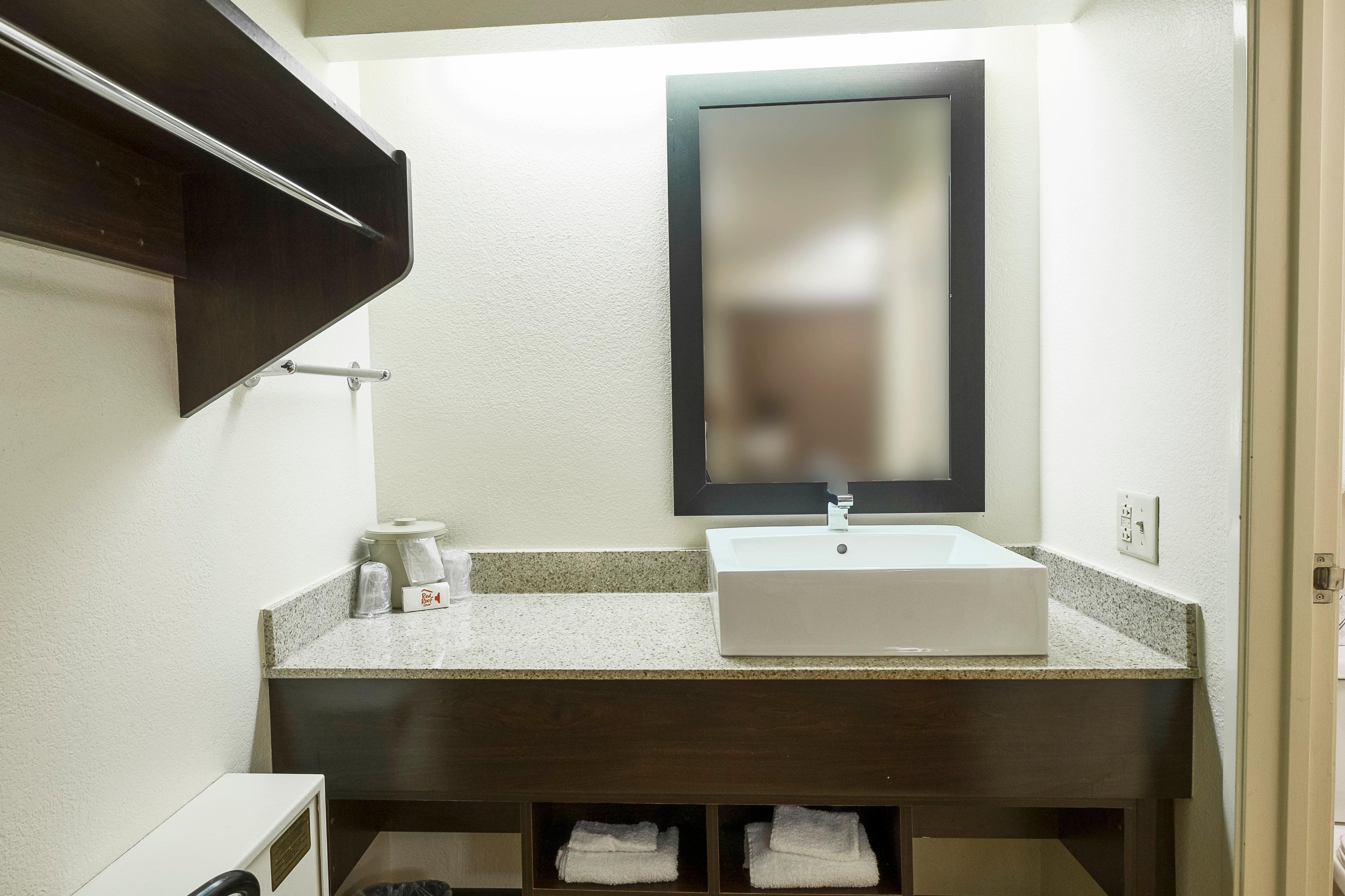 Red Roof Inn Plus+ West Springfield Dış mekan fotoğraf