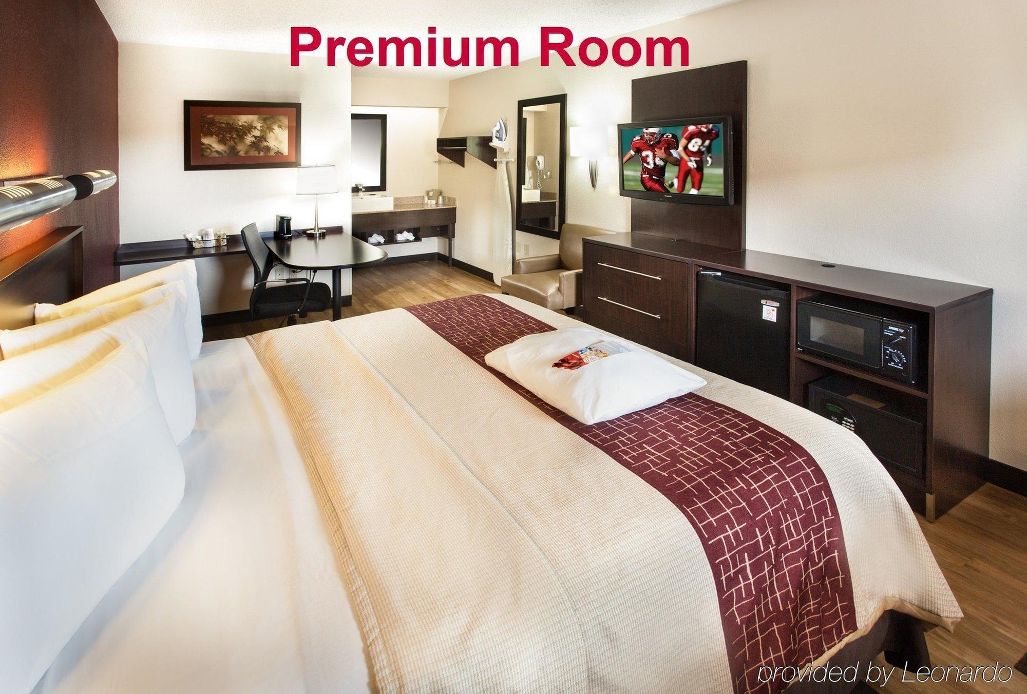 Red Roof Inn Plus+ West Springfield Dış mekan fotoğraf